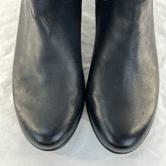 NIB Dansko “Cagney” Burnished Suede Heeled Booties - Picture 5 of 11